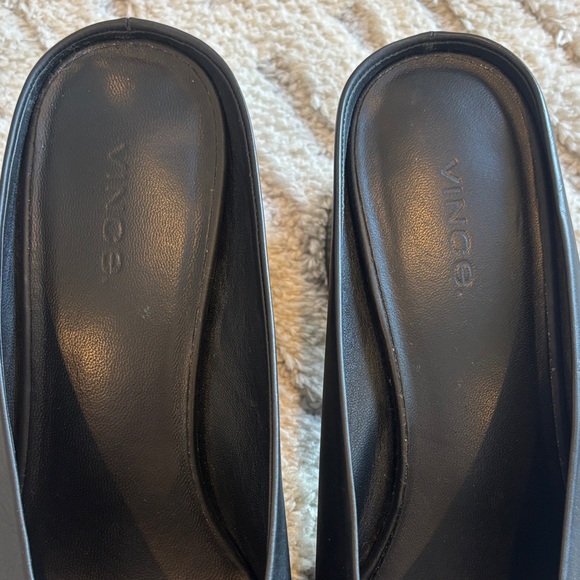 Vince Black Pointed-Toe Flats 38/8 - Picture 3 of 8